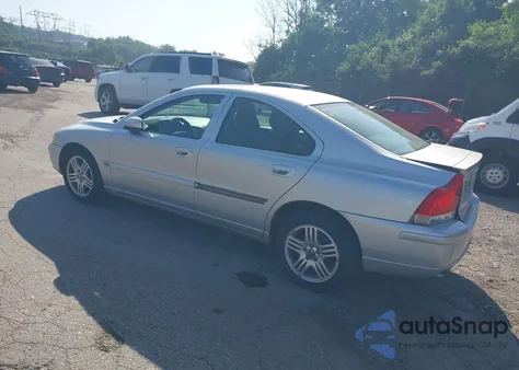 2005 Volvo S60 2.5T Awd z USA, uszkodzony, nr VIN YV1RH592X52478479
